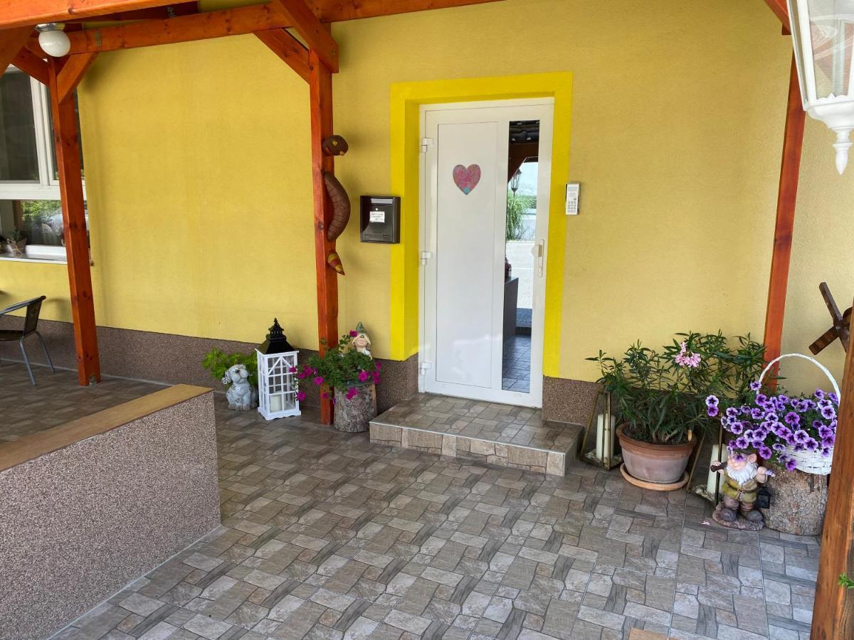 Villa Slnecnica Nova Lesna Exterior photo